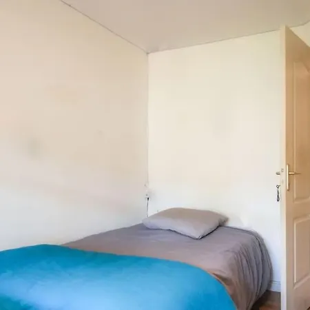 Spatious Retreat For Group Getaway In *
