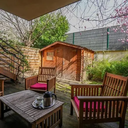 펜션 Spatious Retreat For Group Getaway In